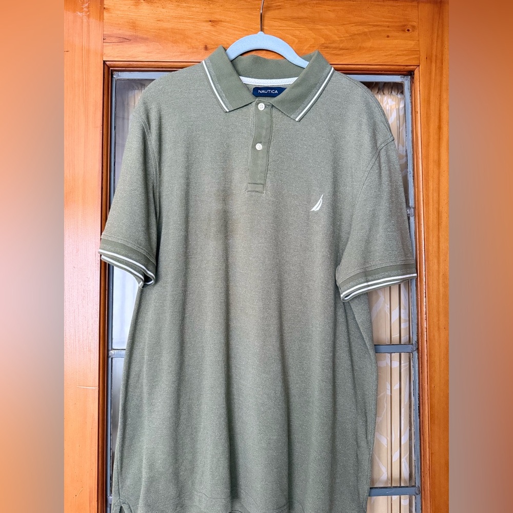 Nautica Men's Green Polo Shirt